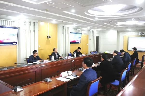 处副处长吕建设,山东省医保局医疗保险事业中心一级科员武伟福一行,来