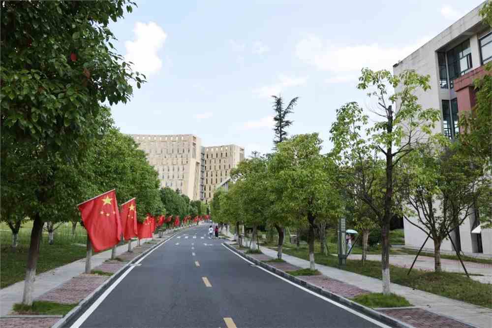 位于遵义市新舟镇的沙滩村,在晚清孕育了以郑珍,莫友芝,黎庶昌为代表