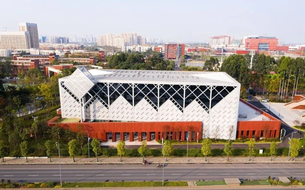 成都大学