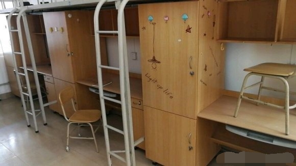 岭南师范学院宿舍是几人间有空调吗宿舍真实照片