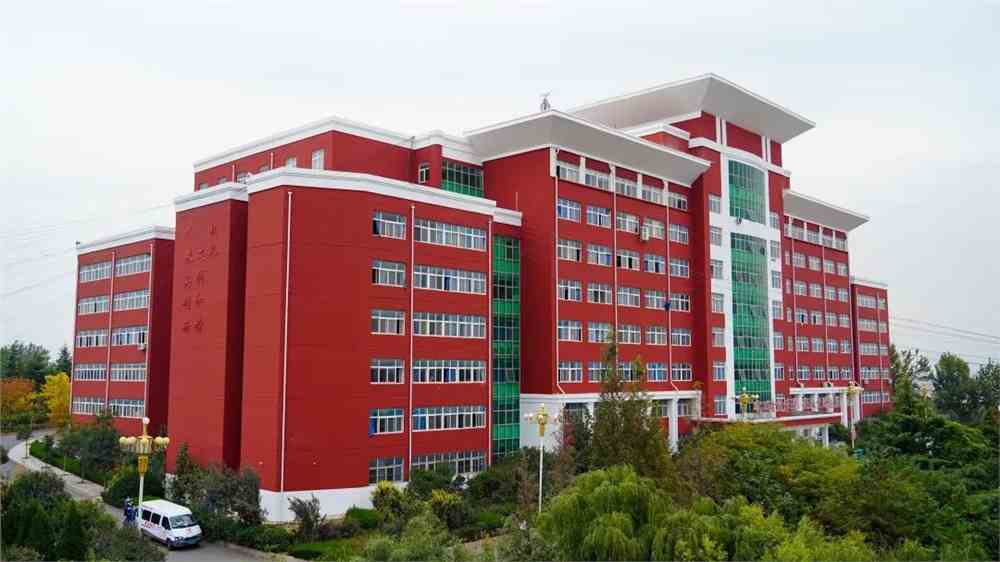 学院简介院你不负青春我在青岛求实职业技术学院等你