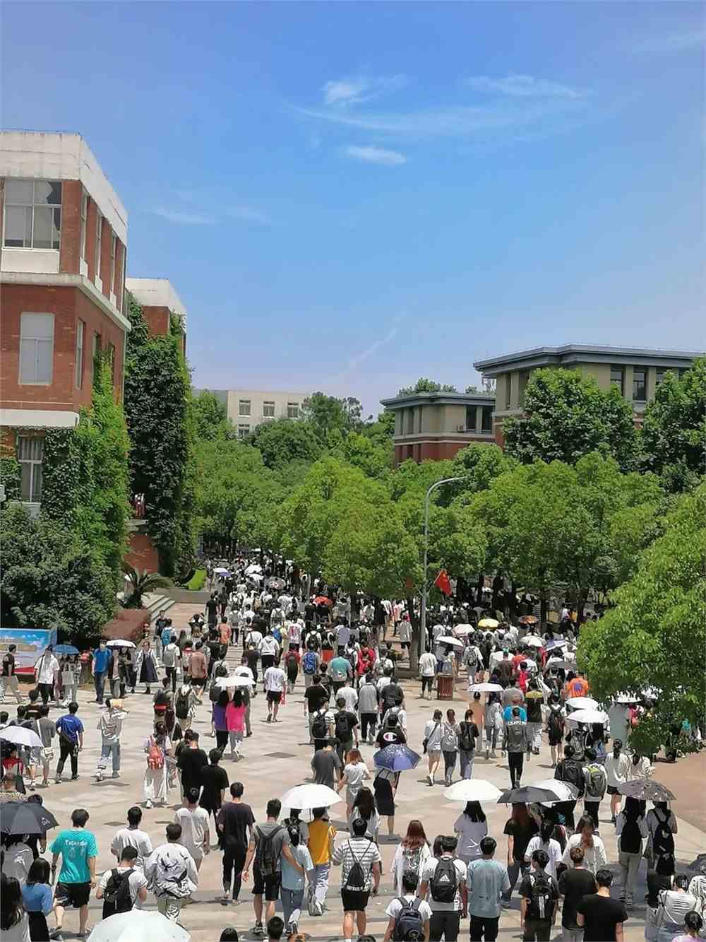 武汉外语外事职业学院