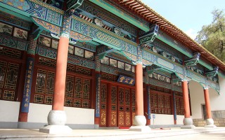 云南大学滇池学院,录取分数线,经济学专业